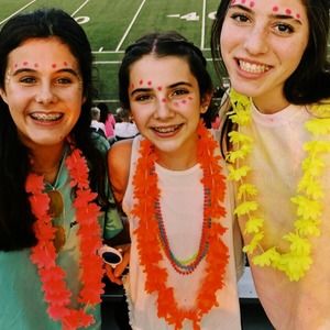 Meet your Posher, Eve